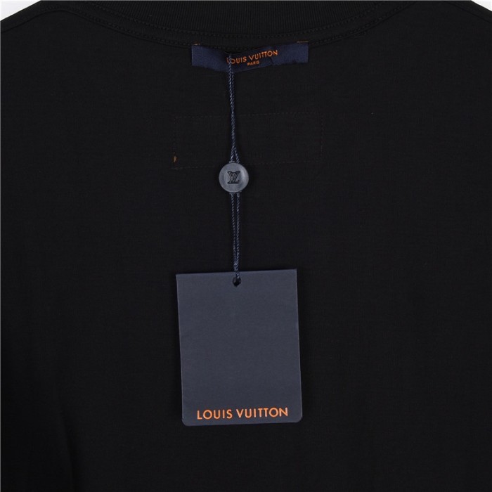 Clothes Louis Vuitton 602