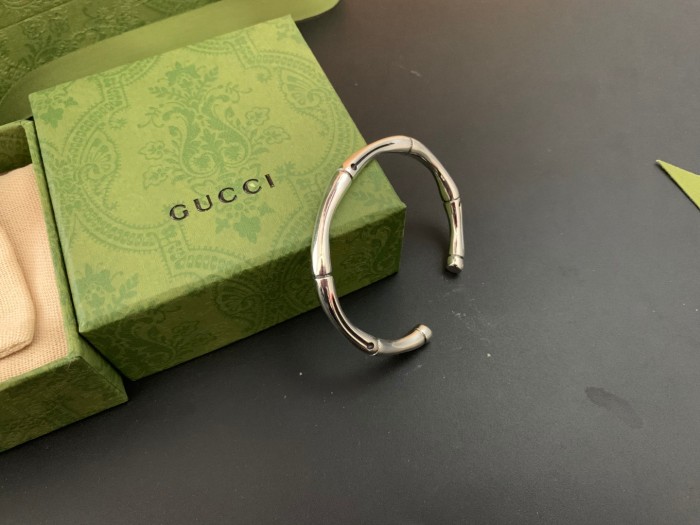 Jewelry Gucci 546