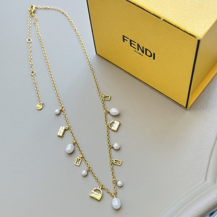 Jewelry FENDI 38