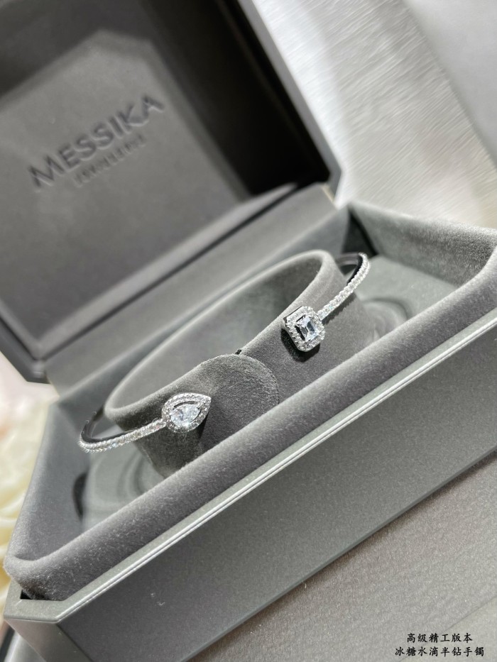 Jewelry MESSIKA 42