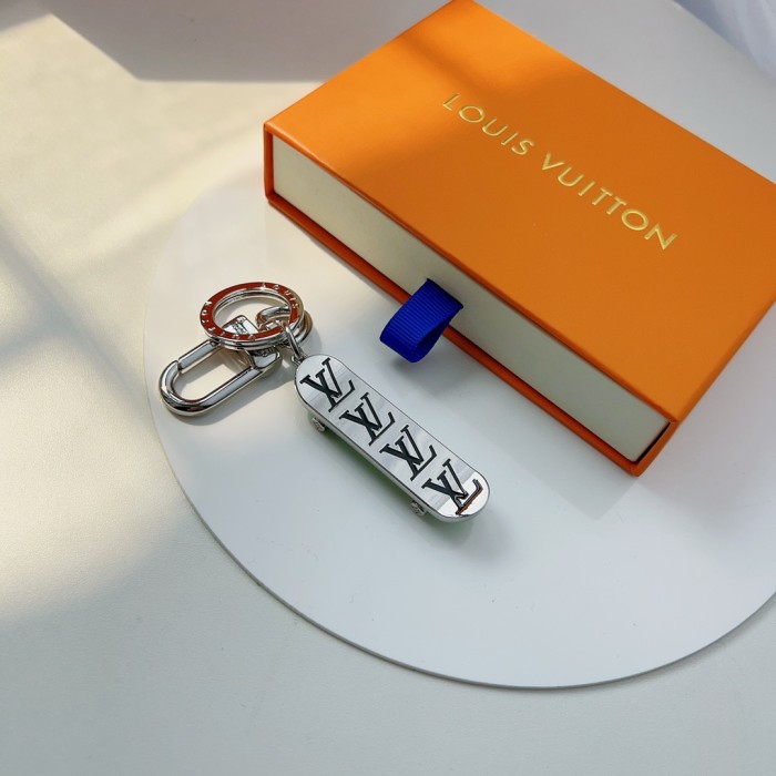 Jewelry Louis Vuitton 385