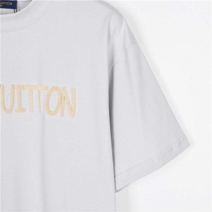 Clothes Louis Vuitton 741