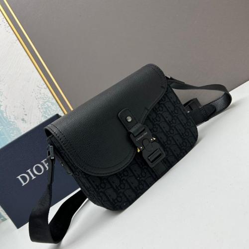 Handbag Dior 6612 size 23*18*6 cm