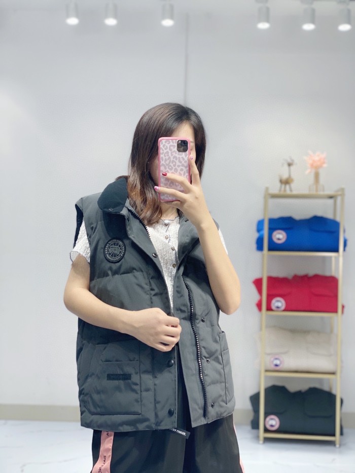 Clothes Canada goose 4