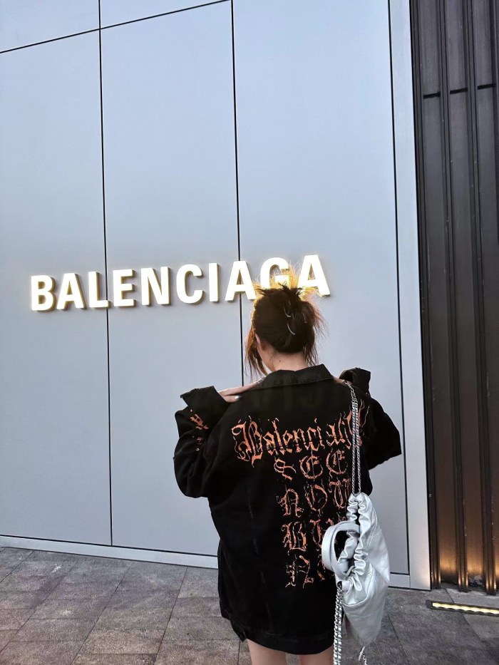 Clothes Balenciaga 541