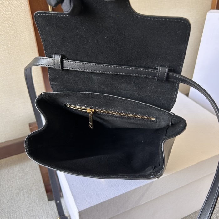 Handbags CELIN mini SOFT16 101353 size:18 X 12.5 X 6 cm