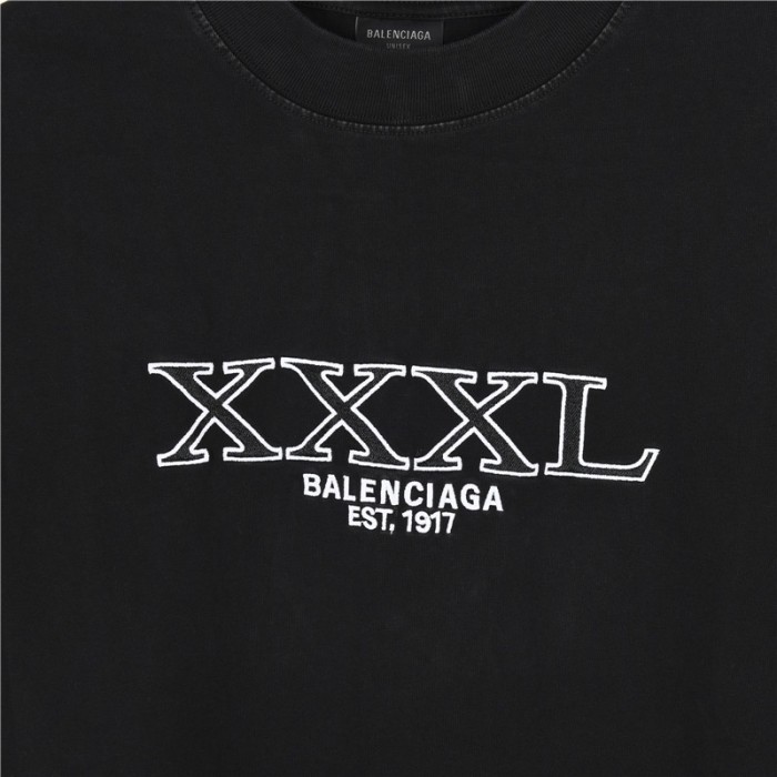 Clothes Balenciaga 601