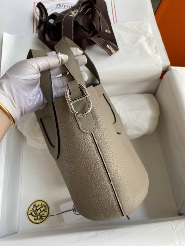 Handbags Hermes Constance size:18 cm