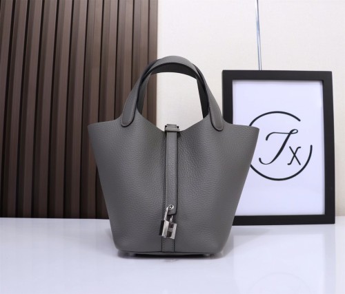 Handbags Hermes Picotin size:18/22 cm