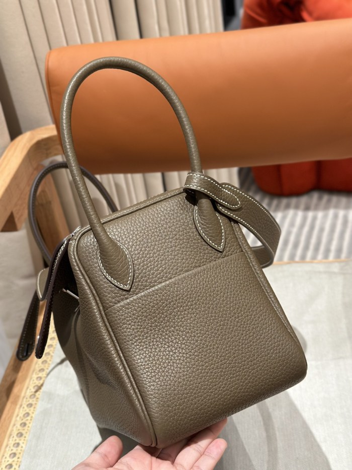 Handbags Hermes Lindy size:26 cm