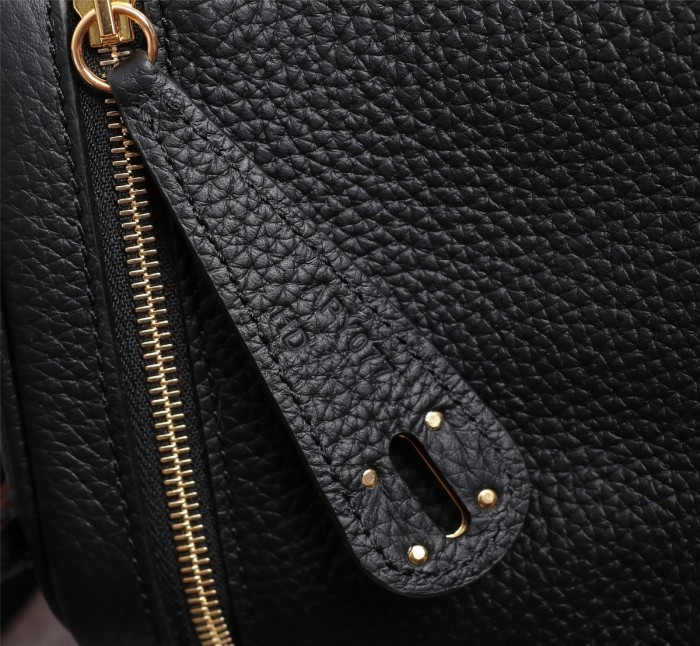 Handbags Hermes mini Lindy size:19 cm