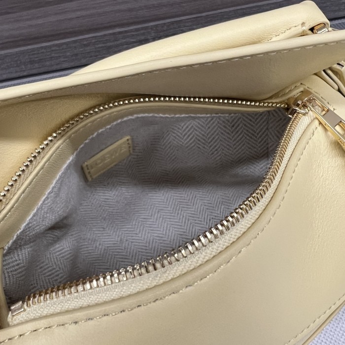 Handbags LOEWE 062312 size:18*12.5*8 cm