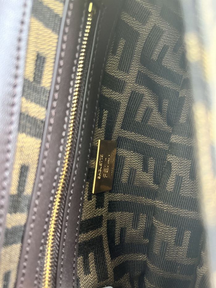 handbags FENDI 7001 size:14.5*24*7cm