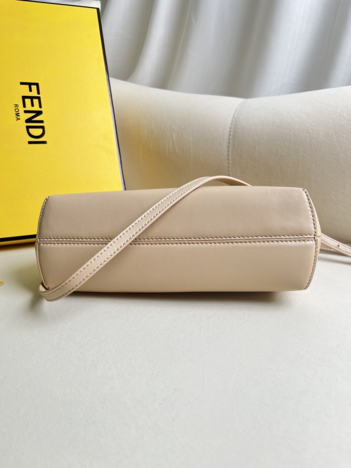 handbags FENDI 2218 size:18*26*9.5cm