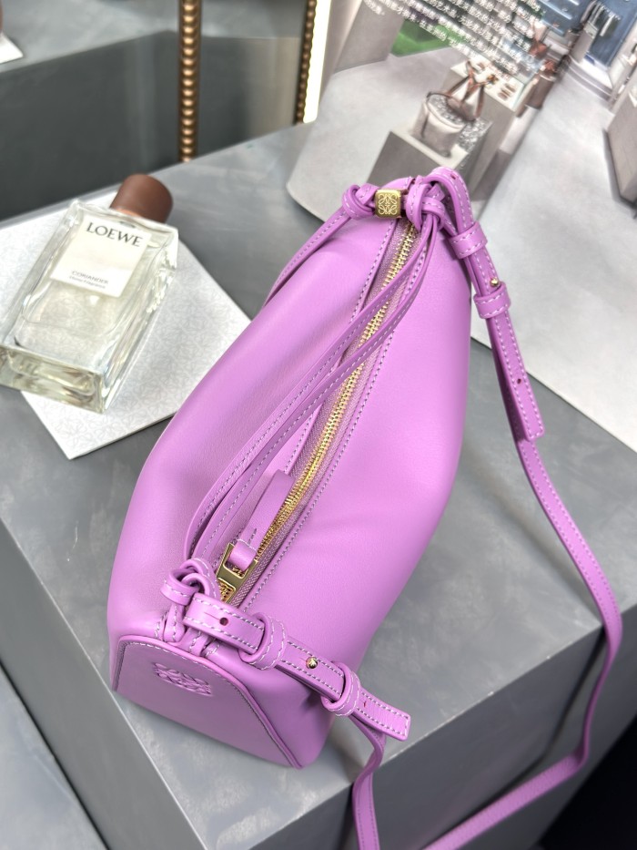 Handbags LOEWE 𝗛𝗮𝗺𝗺𝗼𝗰𝗸 𝗵𝗼𝗯𝗼 size:28-17-9.5 cm