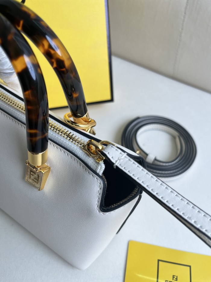 handbags FENDI 8BS067 size:20.5*12*9cm