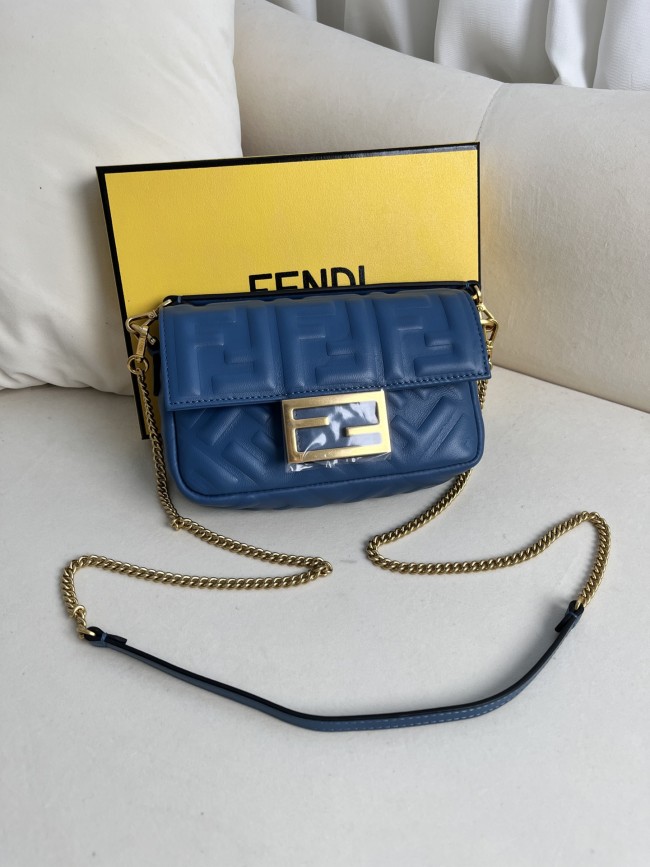 handbags FENDI 212 size:19*11.5*4cm