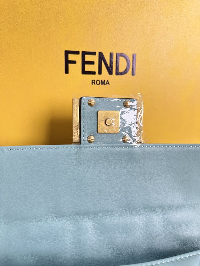 handbags FENDI 212 size:19*11.5*4cm