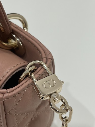 Handbags Dior 9230 size：16*5*9 cm
