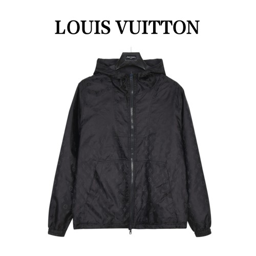 Clothes LOUIS VUITTON 930