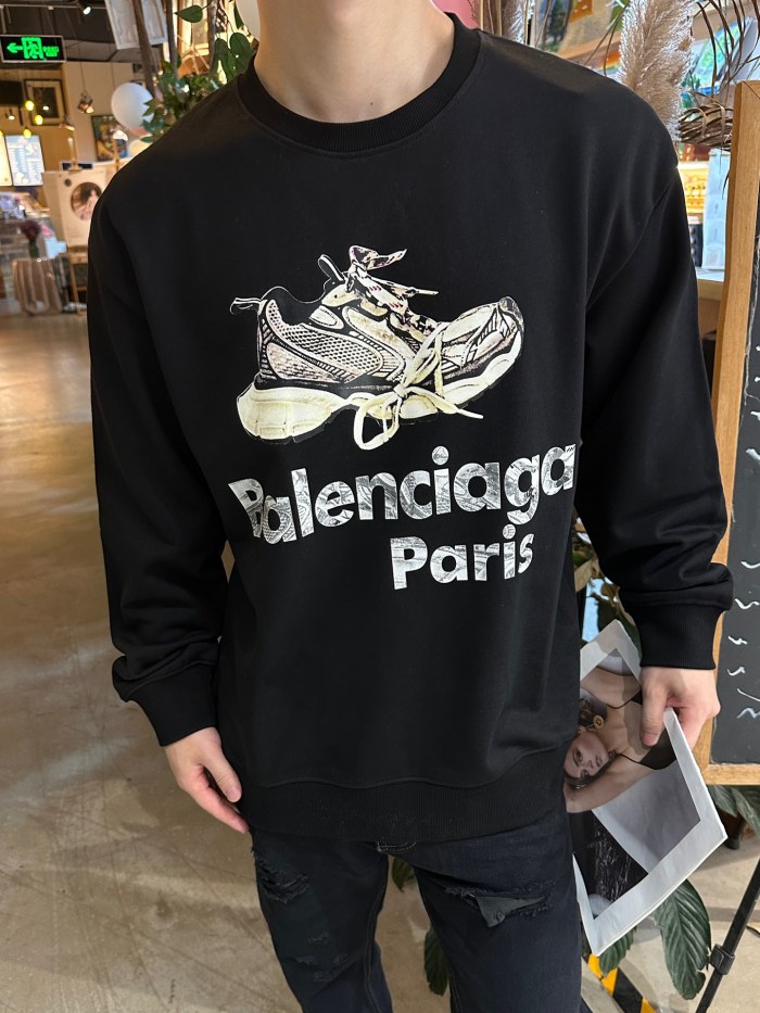 Clothes Balenciaga 669