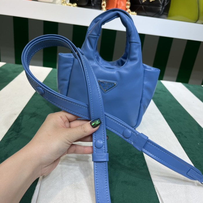 Handbags Prada 1BA359 size:15.5*10*18 cm