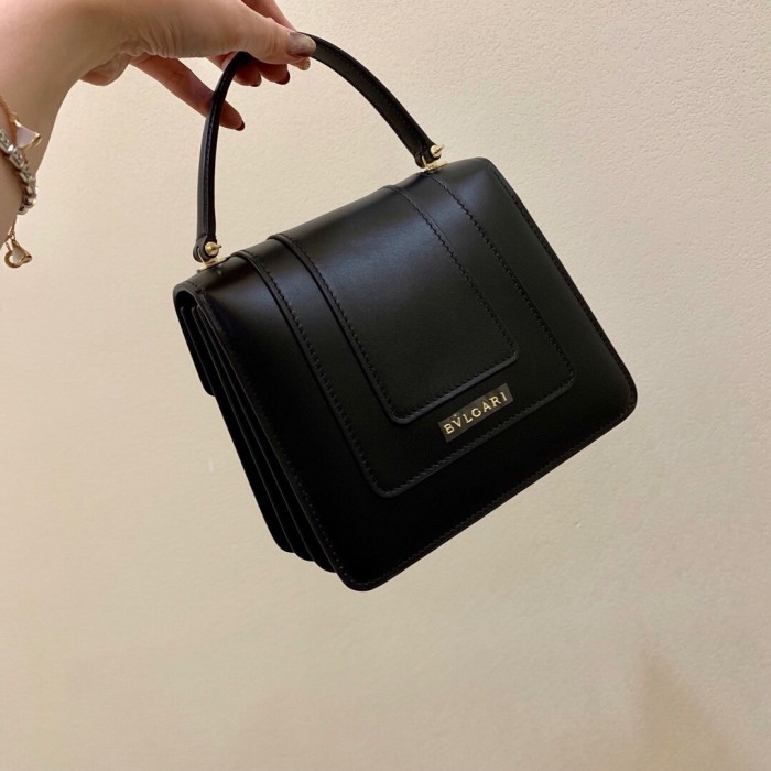Handbags Bvlgari 38329 size:20 cm
