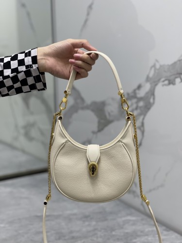Handbags Bvlgari 291765 size:19.5*20*5 cm