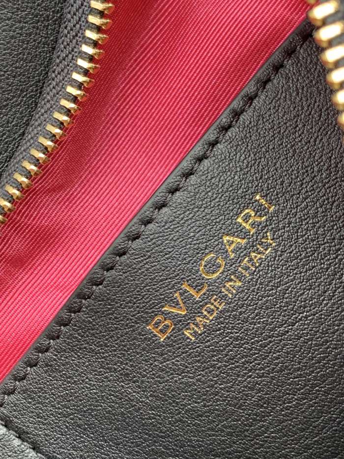Handbags Bvlgari 2916400511 size:25.5*25*5.5 cm