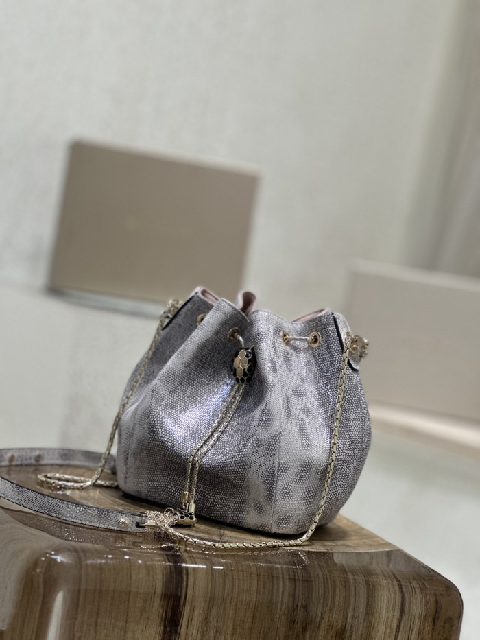 Handbags Bvlgari 287614 size:16*19*11 cm