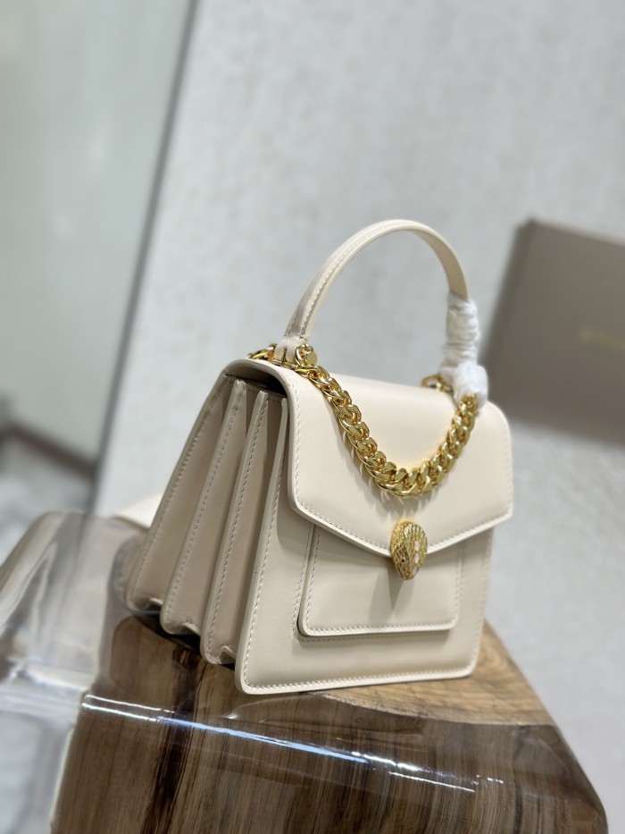 Handbags Bvlgari 290762 size:18*15*9.5 cm
