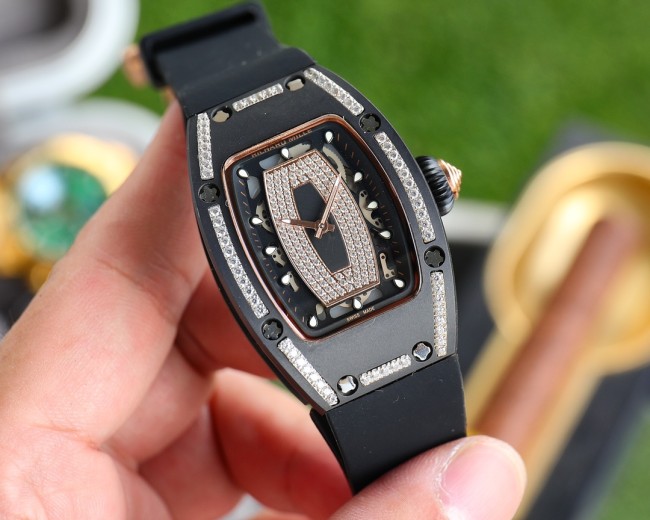 Watches Richard Mille 322565 size:31*45*12 mm