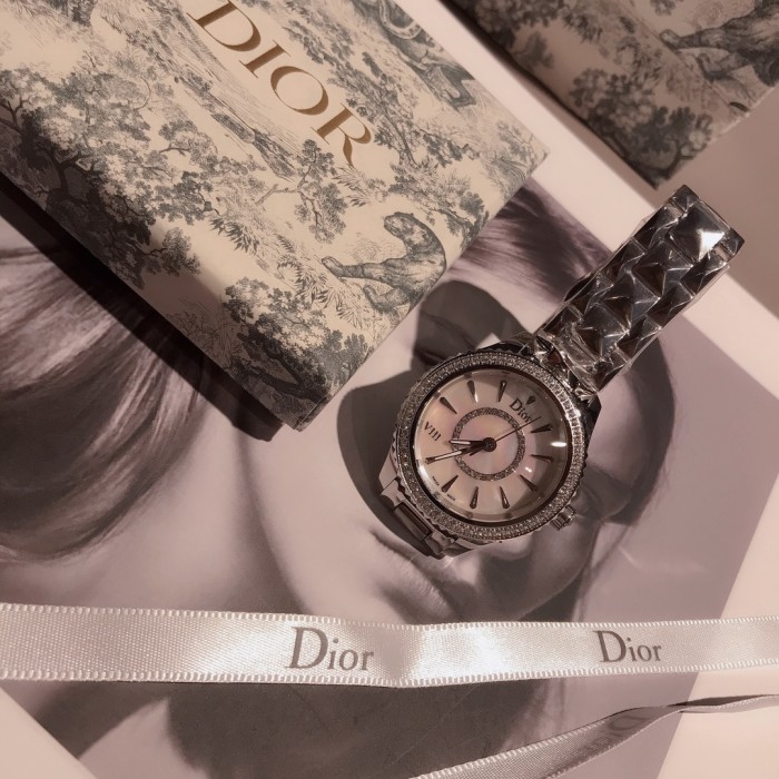 Watches Dior 323387 size:34 mm