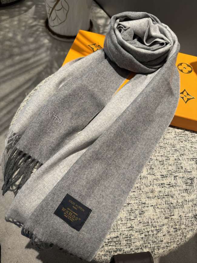 Streetwear Scarf LV 326491 SIZE:30*180cm