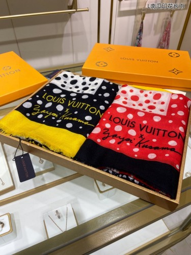 Streetwear Scarf LV 329457 SIZE:110*200cm