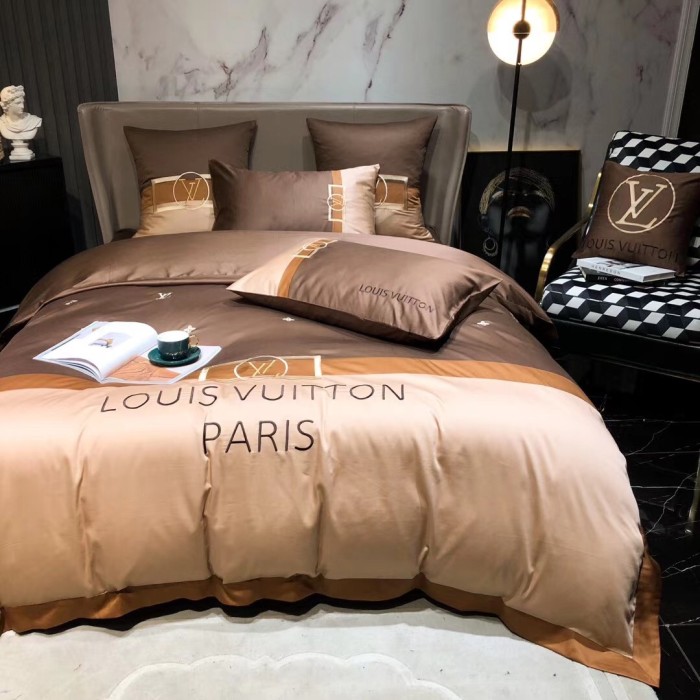 Bedclothes Louis vuitton 19