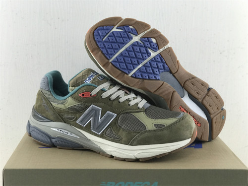 Authentic New Balance 990 V3 USA (1)