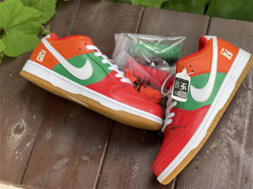 Authentic Dunk SB Low Chile Red/White-Safety Orange