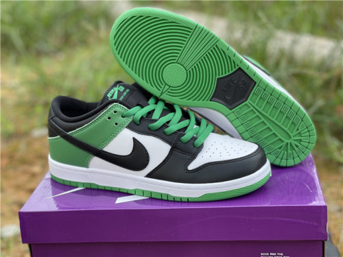 Authentic Nike Dunk Low OG QS Black/White/Green