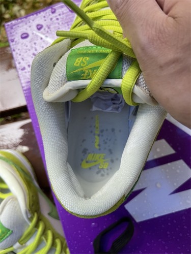 Authentic Nike SB Dunk Low “Green Apple”