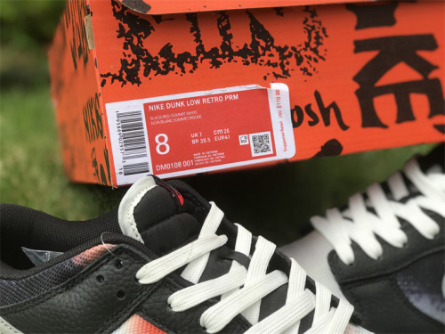Authentic Nike Dunk Low “Graffiti”BLACK/RED/WHITE