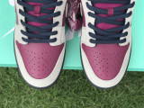 Authentic Nike SB Dunk Low“Bordeaux”