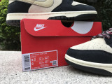 Authentic Nike SB Dunk Low BEIGE/BLACK