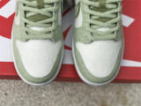 Authentic Nike Dunk Low SE “Honeydew”