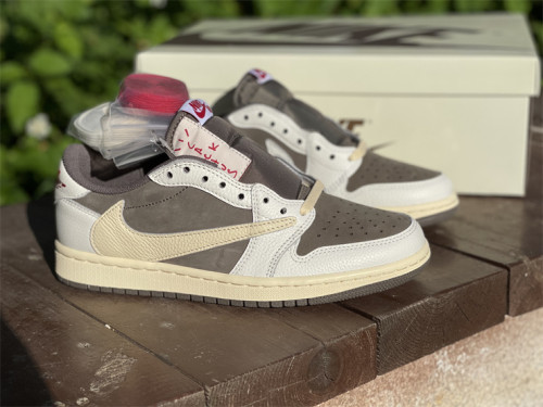 Authentic Travis Scott x Air Jordan 1 Low「Reverse Mocha」