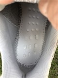 Authentic Boost Y 700 V2 “Cream”