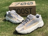 Authentic Boost Y 700 V2 “Cream”