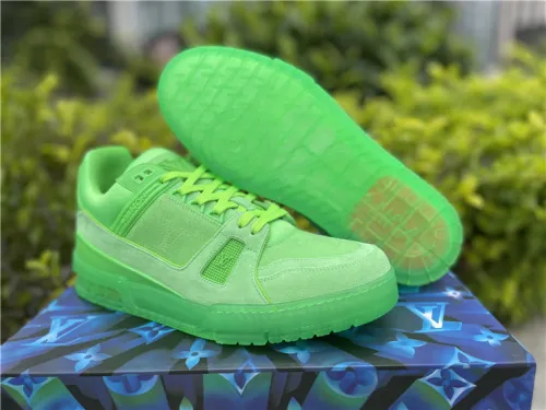 Authentic LV Low shoes Pine