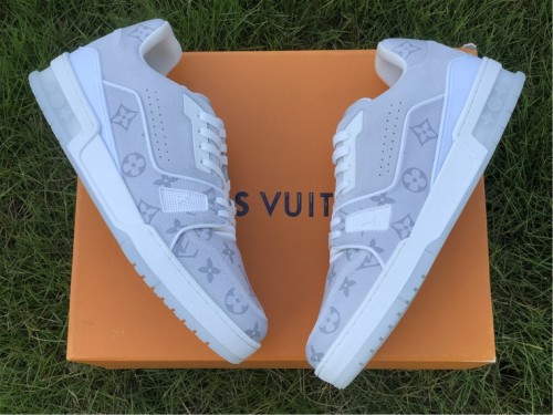 Authentic LV Low shoes White Flower