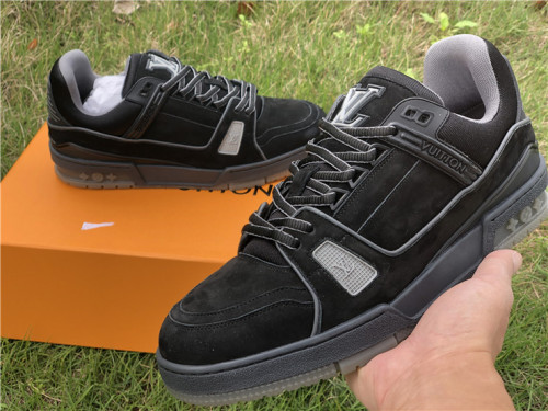 Authentic LV Low shoes Black